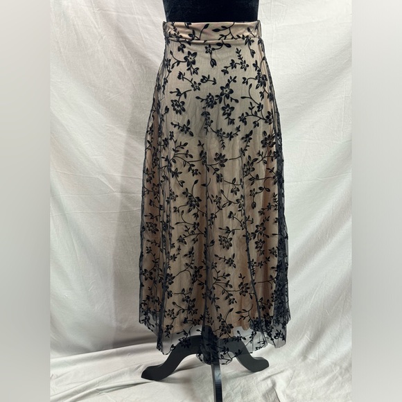 Floral Flocking Tulle Long A-Line Skirt - Picture 10 of 12